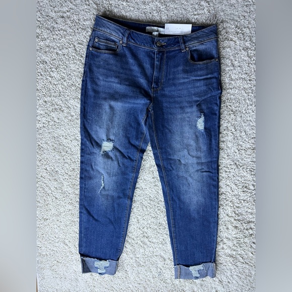 Women’s size 10 Mid-rise Girlfriend Jeans NWT - Picture 1 of 7